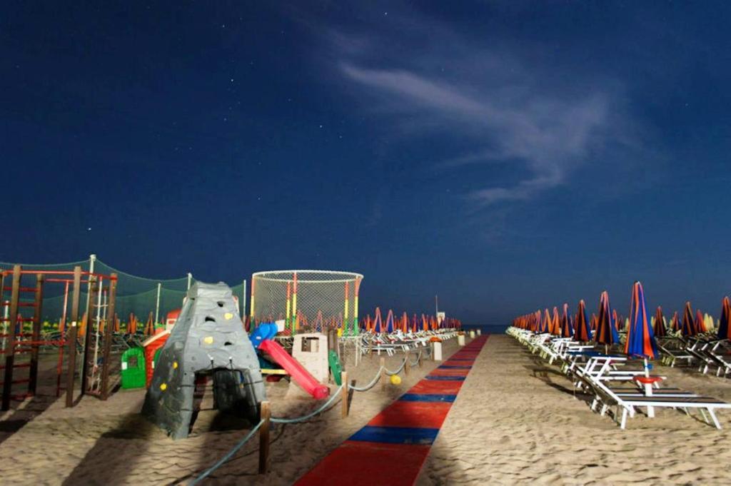 קרביה Hotel Zani מראה חיצוני תמונה