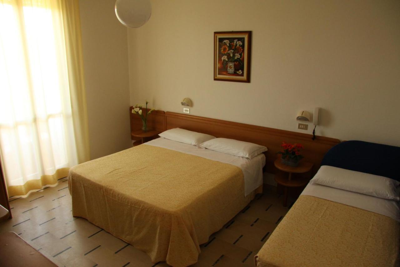 קרביה Hotel Zani מראה חיצוני תמונה